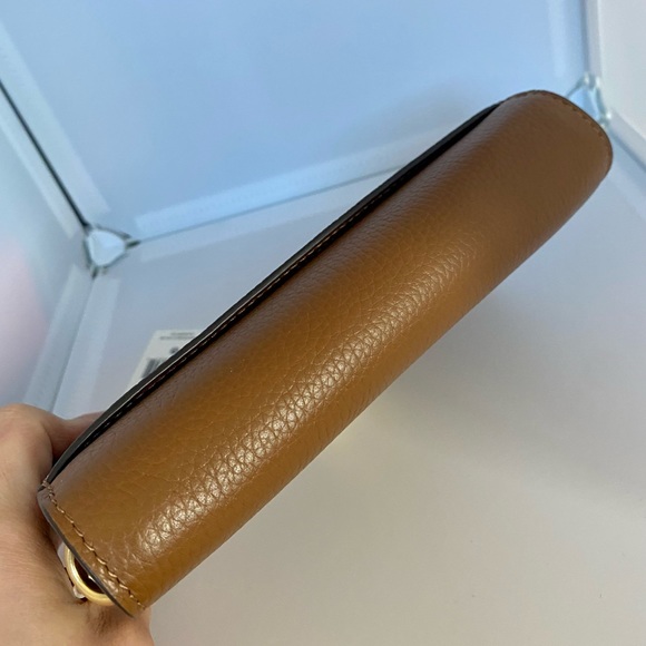 SOLD🌈NEW🌈💜Tory Burch Britten Chain Wallet/crossbody bag/shoulder bag/Leather - Picture 5 of 10